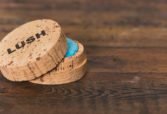 Cork Pot - US 7572