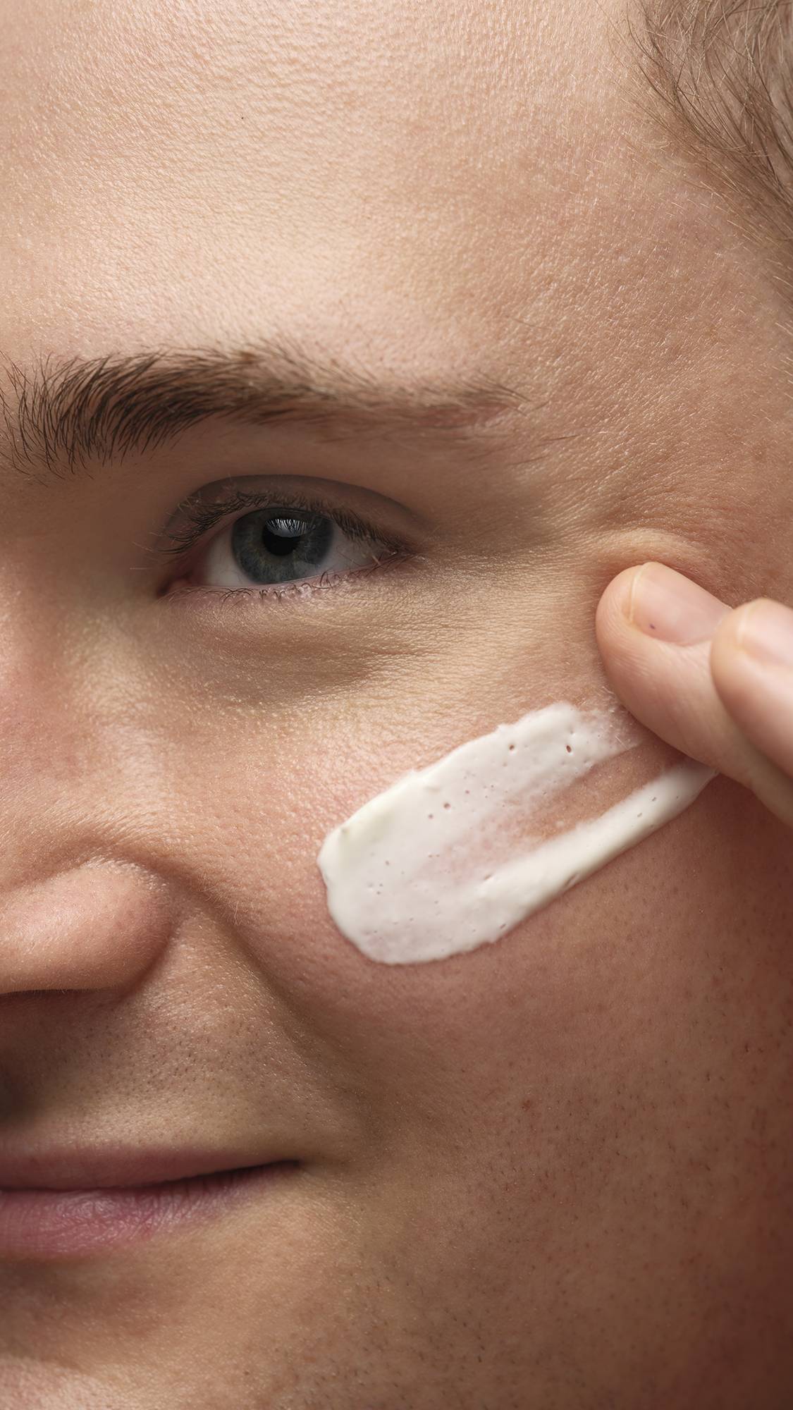 Cosmetic Lad Self-Preserving - US 4839